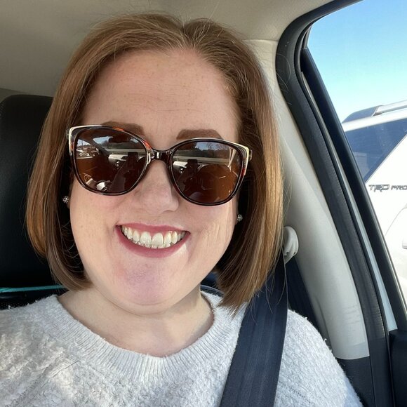 Meet your Posher, Laura - Picture 8 of 14